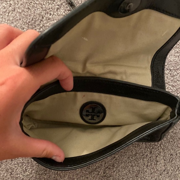 Black Tory Burch Crossbody Bag - Picture 4 of 4